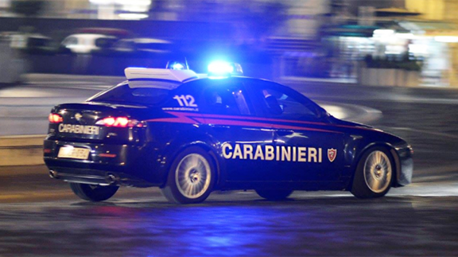 Ubriaco alla guida di un autocarro: tasso alcolemico cinque volte oltre il limite